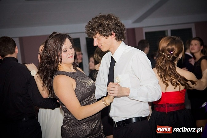 Zdjęcie w galerii na portalu naszraciborz.pl: Magiczna studniówka II LO w Zakrzowie wiadomości z regionu