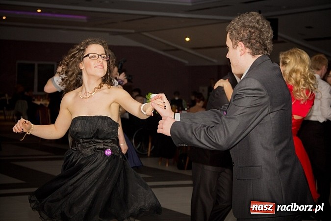 Zdjęcie w galerii na portalu naszraciborz.pl: Magiczna studniówka II LO w Zakrzowie wiadomości z regionu