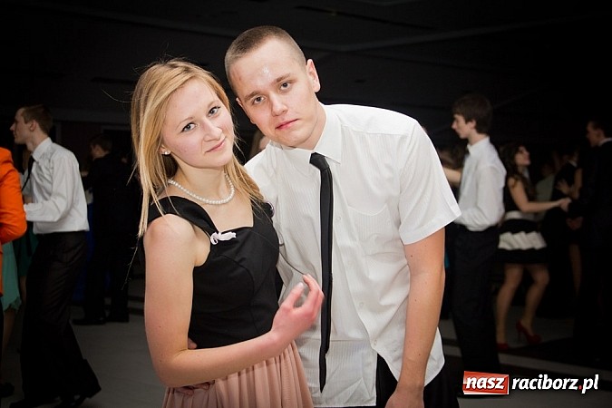 Zdjęcie w galerii na portalu naszraciborz.pl: Magiczna studniówka II LO w Zakrzowie wiadomości z regionu