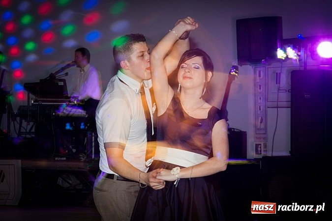 Zdjęcie w galerii na portalu naszraciborz.pl: Magiczna studniówka II LO w Zakrzowie wiadomości z regionu