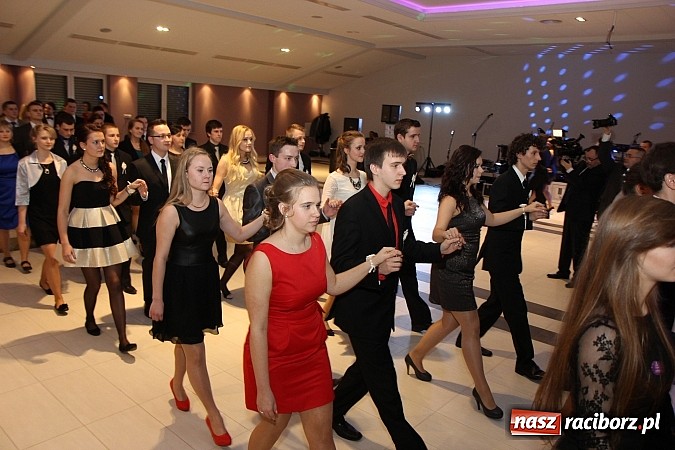 Zdjęcie w galerii na portalu naszraciborz.pl: Magiczna studniówka II LO w Zakrzowie wiadomości z regionu