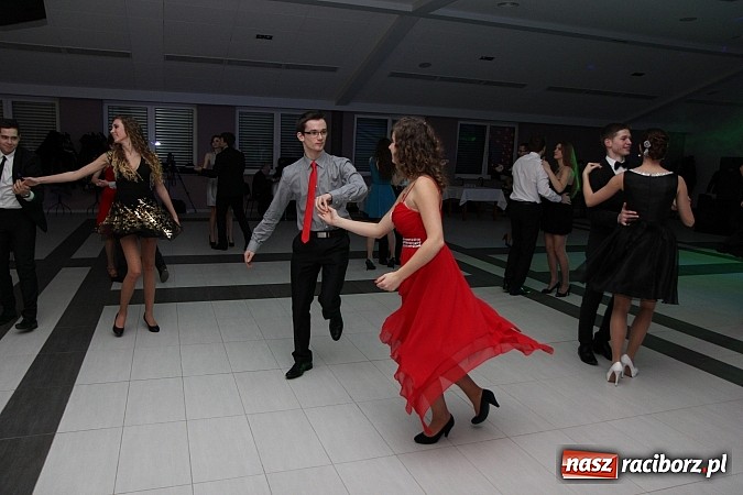 Zdjęcie w galerii na portalu naszraciborz.pl: Magiczna studniówka II LO w Zakrzowie wiadomości z regionu