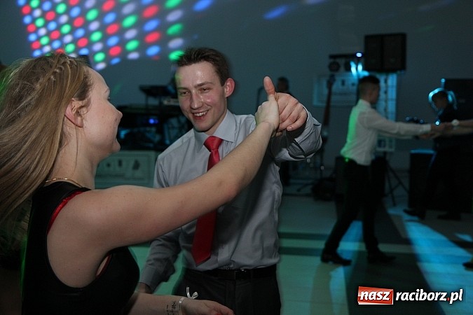 Zdjęcie w galerii na portalu naszraciborz.pl: Magiczna studniówka II LO w Zakrzowie wiadomości z regionu