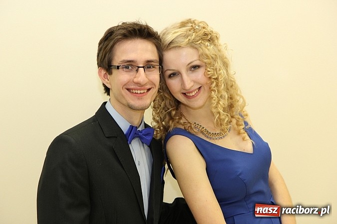 Zdjęcie w galerii na portalu naszraciborz.pl: Magiczna studniówka II LO w Zakrzowie wiadomości z regionu