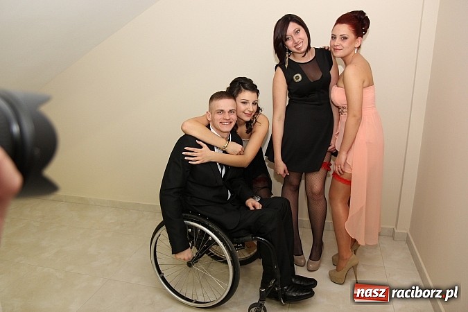 Zdjęcie w galerii na portalu naszraciborz.pl: Magiczna studniówka II LO w Zakrzowie wiadomości z regionu