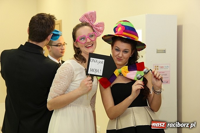 Zdjęcie w galerii na portalu naszraciborz.pl: Magiczna studniówka II LO w Zakrzowie wiadomości z regionu