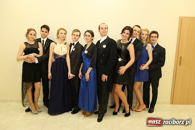 Zdjęcie w galerii na portalu naszraciborz.pl: Magiczna studniówka II LO w Zakrzowie wiadomości z regionu