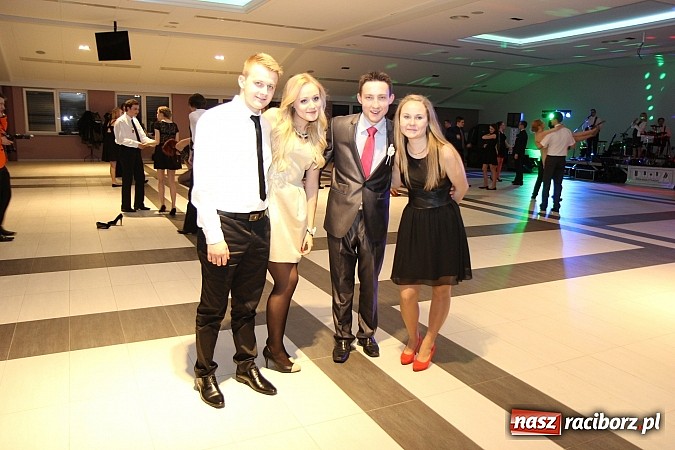 Zdjęcie w galerii na portalu naszraciborz.pl: Magiczna studniówka II LO w Zakrzowie wiadomości z regionu