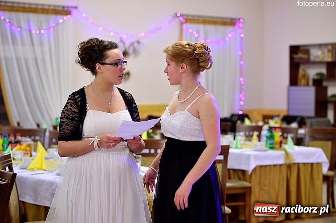 Zdjęcie w galerii na portalu naszraciborz.pl: Zespół Szkół Zawodowych bawił się na studniówce w Anielskim Młynie wiadomości z regionu