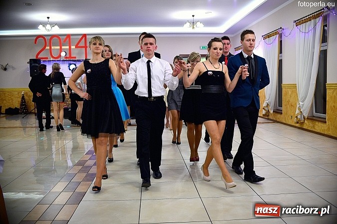 Zdjęcie w galerii na portalu naszraciborz.pl: Zespół Szkół Zawodowych bawił się na studniówce w Anielskim Młynie wiadomości z regionu