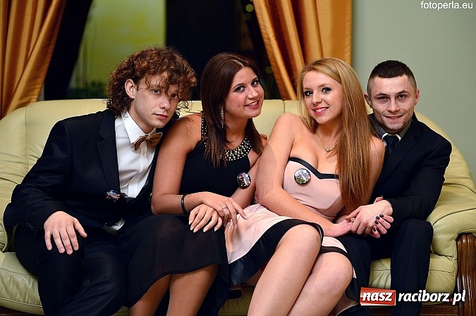 Zdjęcie w galerii na portalu naszraciborz.pl: Zespół Szkół Zawodowych bawił się na studniówce w Anielskim Młynie wiadomości z regionu