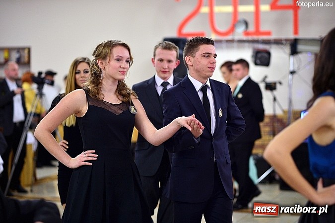 Zdjęcie w galerii na portalu naszraciborz.pl: Zespół Szkół Zawodowych bawił się na studniówce w Anielskim Młynie wiadomości z regionu