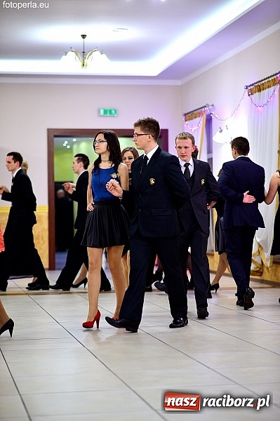 Zdjęcie w galerii na portalu naszraciborz.pl: Zespół Szkół Zawodowych bawił się na studniówce w Anielskim Młynie wiadomości z regionu