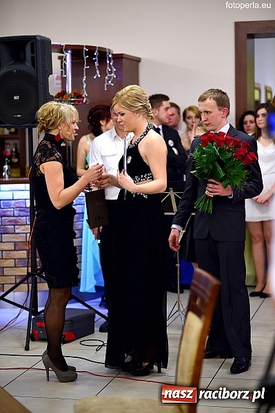 Zdjęcie w galerii na portalu naszraciborz.pl: Zespół Szkół Zawodowych bawił się na studniówce w Anielskim Młynie wiadomości z regionu