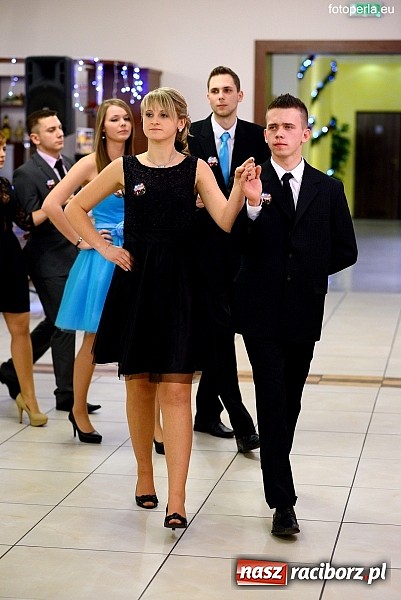 Zdjęcie w galerii na portalu naszraciborz.pl: Zespół Szkół Zawodowych bawił się na studniówce w Anielskim Młynie wiadomości z regionu