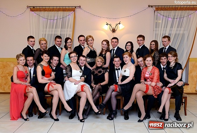 Zdjęcie w galerii na portalu naszraciborz.pl: Zespół Szkół Zawodowych bawił się na studniówce w Anielskim Młynie wiadomości z regionu