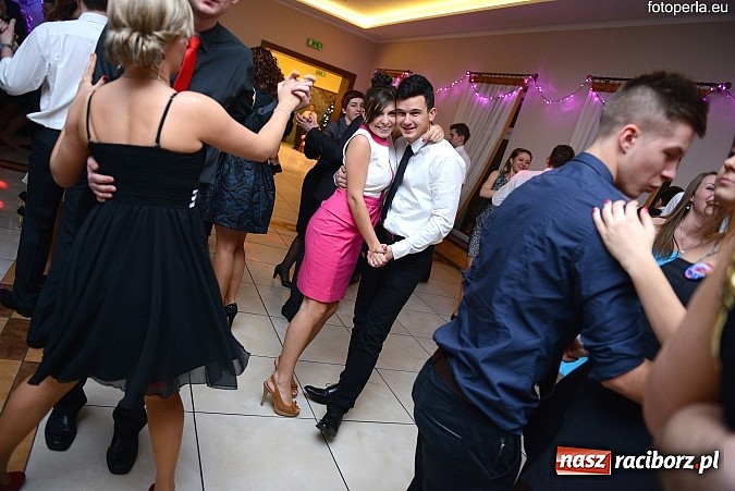 Zdjęcie w galerii na portalu naszraciborz.pl: Zespół Szkół Zawodowych bawił się na studniówce w Anielskim Młynie wiadomości z regionu