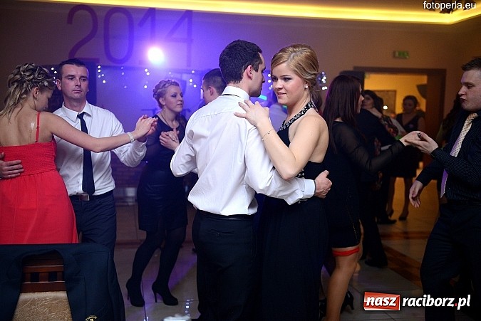 Zdjęcie w galerii na portalu naszraciborz.pl: Zespół Szkół Zawodowych bawił się na studniówce w Anielskim Młynie wiadomości z regionu