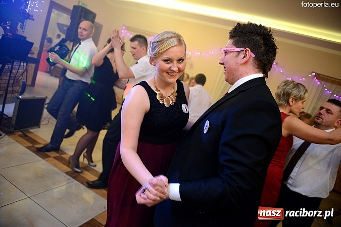 Zdjęcie w galerii na portalu naszraciborz.pl: Zespół Szkół Zawodowych bawił się na studniówce w Anielskim Młynie wiadomości z regionu