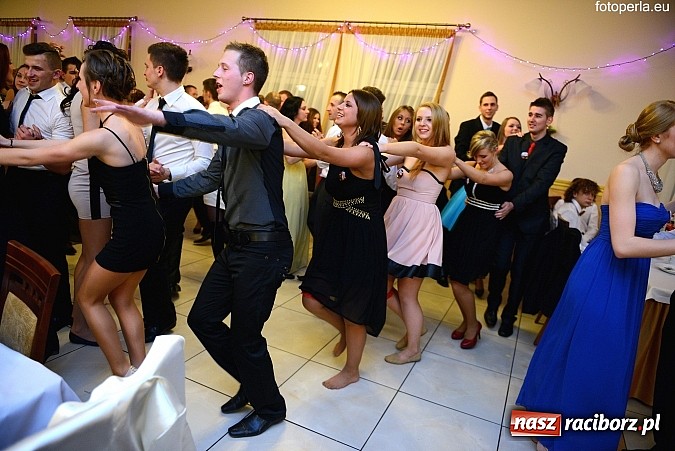 Zdjęcie w galerii na portalu naszraciborz.pl: Zespół Szkół Zawodowych bawił się na studniówce w Anielskim Młynie wiadomości z regionu