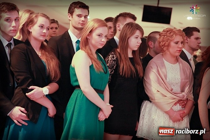 Zdjęcie w galerii na portalu naszraciborz.pl: Studniówka II LO raz jeszcze... wiadomości z regionu