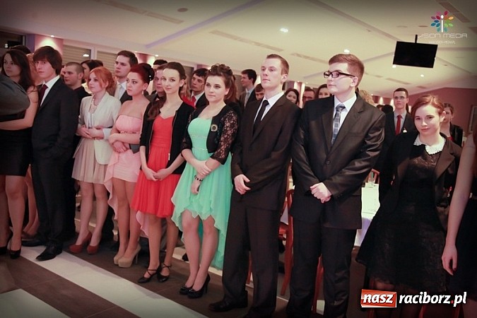 Zdjęcie w galerii na portalu naszraciborz.pl: Studniówka II LO raz jeszcze... wiadomości z regionu