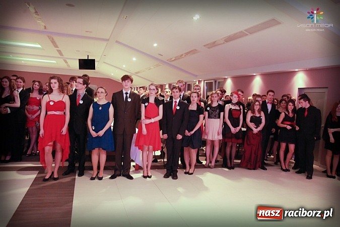 Zdjęcie w galerii na portalu naszraciborz.pl: Studniówka II LO raz jeszcze... wiadomości z regionu