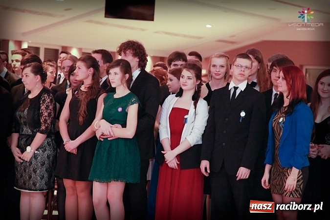 Zdjęcie w galerii na portalu naszraciborz.pl: Studniówka II LO raz jeszcze... wiadomości z regionu