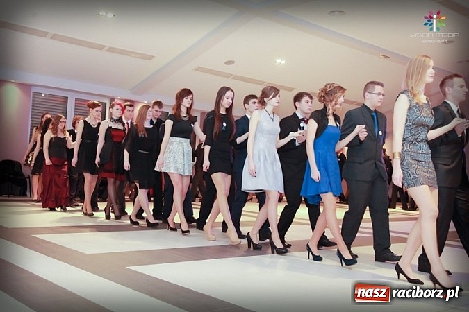 Zdjęcie w galerii na portalu naszraciborz.pl: Studniówka II LO raz jeszcze... wiadomości z regionu