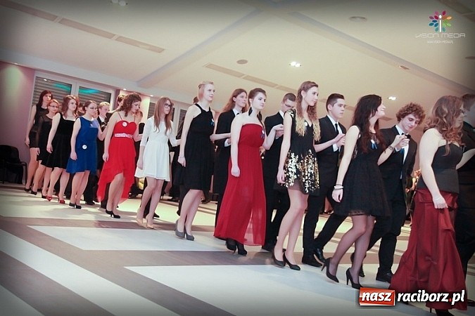 Zdjęcie w galerii na portalu naszraciborz.pl: Studniówka II LO raz jeszcze... wiadomości z regionu