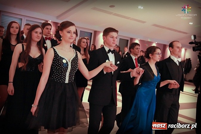 Zdjęcie w galerii na portalu naszraciborz.pl: Studniówka II LO raz jeszcze... wiadomości z regionu