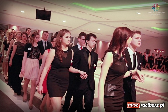 Zdjęcie w galerii na portalu naszraciborz.pl: Studniówka II LO raz jeszcze... wiadomości z regionu