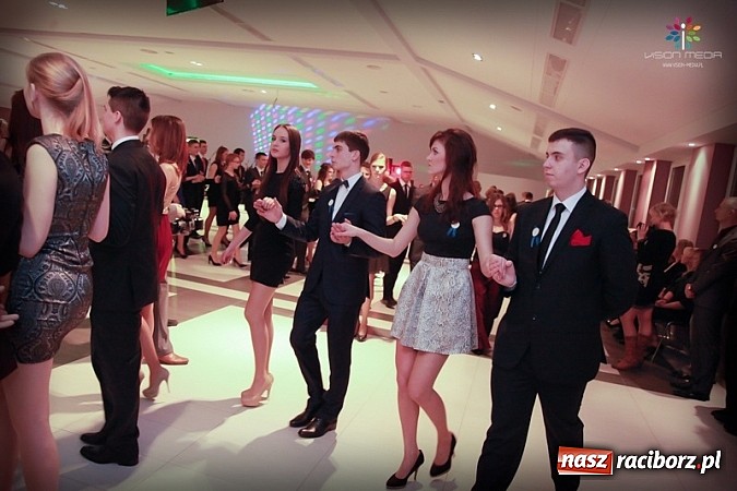 Zdjęcie w galerii na portalu naszraciborz.pl: Studniówka II LO raz jeszcze... wiadomości z regionu