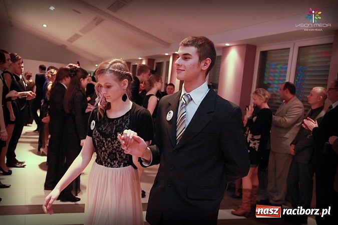 Zdjęcie w galerii na portalu naszraciborz.pl: Studniówka II LO raz jeszcze... wiadomości z regionu