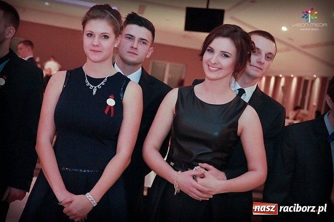 Zdjęcie w galerii na portalu naszraciborz.pl: Studniówka II LO raz jeszcze... wiadomości z regionu