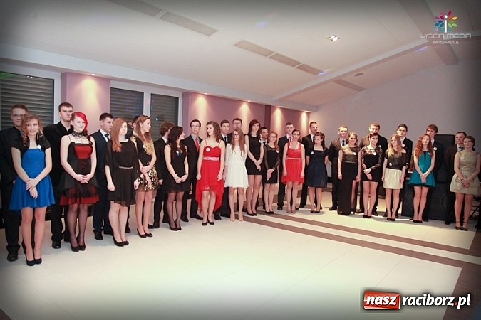 Zdjęcie w galerii na portalu naszraciborz.pl: Studniówka II LO raz jeszcze... wiadomości z regionu