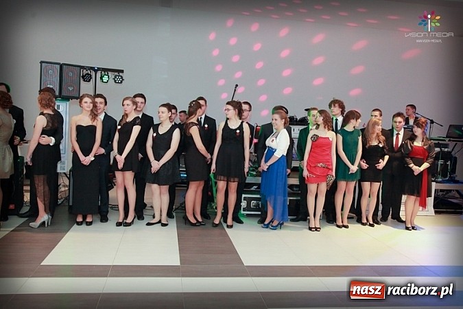 Zdjęcie w galerii na portalu naszraciborz.pl: Studniówka II LO raz jeszcze... wiadomości z regionu