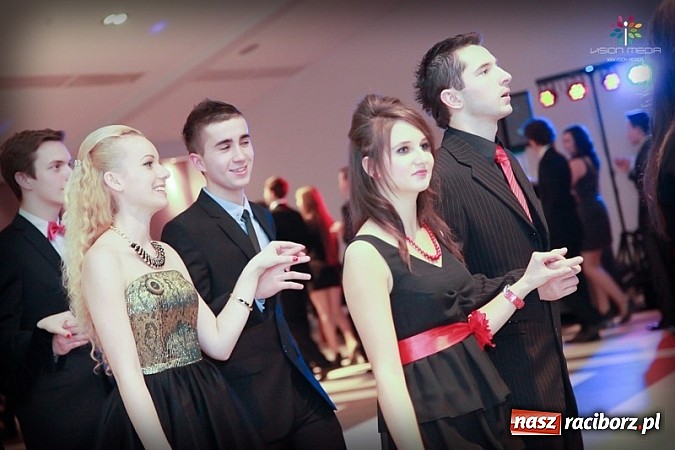 Zdjęcie w galerii na portalu naszraciborz.pl: Studniówka II LO raz jeszcze... wiadomości z regionu