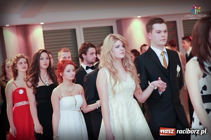 Zdjęcie w galerii na portalu naszraciborz.pl: Studniówka II LO raz jeszcze... wiadomości z regionu