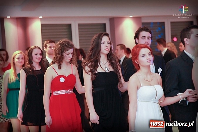 Zdjęcie w galerii na portalu naszraciborz.pl: Studniówka II LO raz jeszcze... wiadomości z regionu