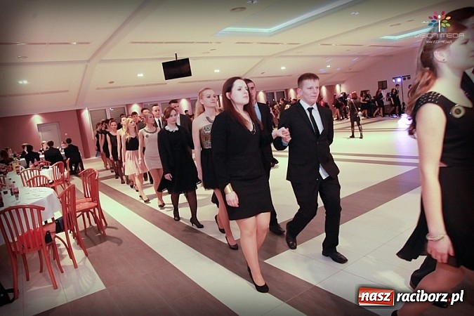 Zdjęcie w galerii na portalu naszraciborz.pl: Studniówka II LO raz jeszcze... wiadomości z regionu