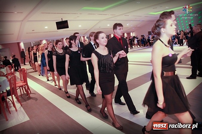 Zdjęcie w galerii na portalu naszraciborz.pl: Studniówka II LO raz jeszcze... wiadomości z regionu