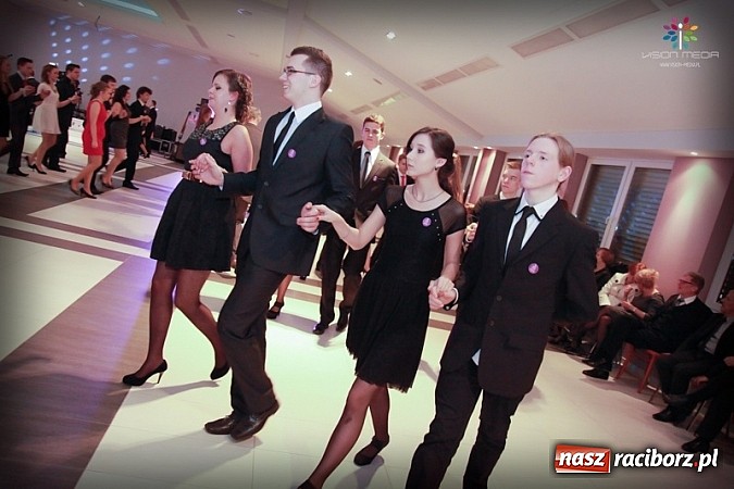 Zdjęcie w galerii na portalu naszraciborz.pl: Studniówka II LO raz jeszcze... wiadomości z regionu