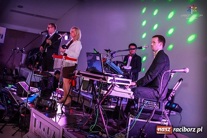 Zdjęcie w galerii na portalu naszraciborz.pl: Studniówka II LO raz jeszcze... wiadomości z regionu