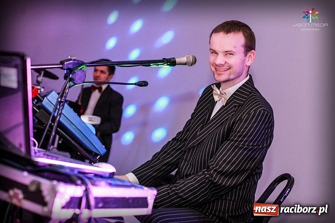 Zdjęcie w galerii na portalu naszraciborz.pl: Studniówka II LO raz jeszcze... wiadomości z regionu