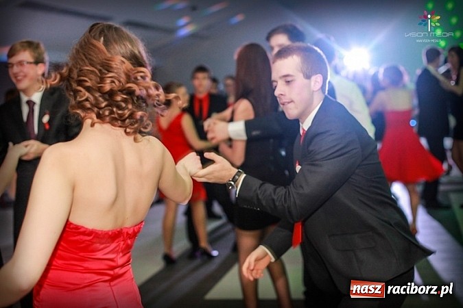 Zdjęcie w galerii na portalu naszraciborz.pl: Studniówka II LO raz jeszcze... wiadomości z regionu