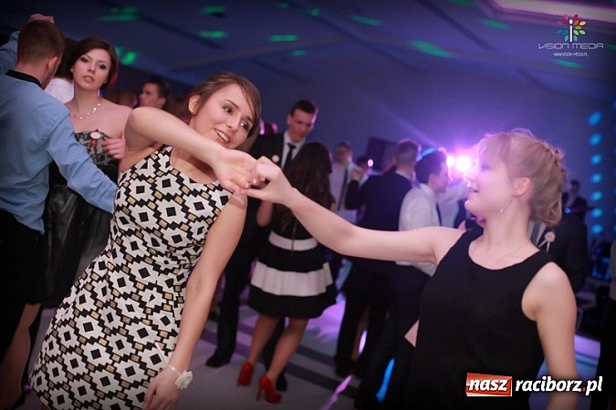 Zdjęcie w galerii na portalu naszraciborz.pl: Studniówka II LO raz jeszcze... wiadomości z regionu