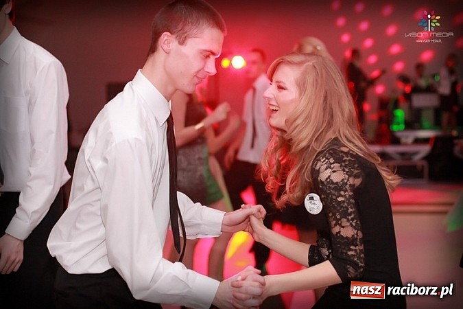 Zdjęcie w galerii na portalu naszraciborz.pl: Studniówka II LO raz jeszcze... wiadomości z regionu