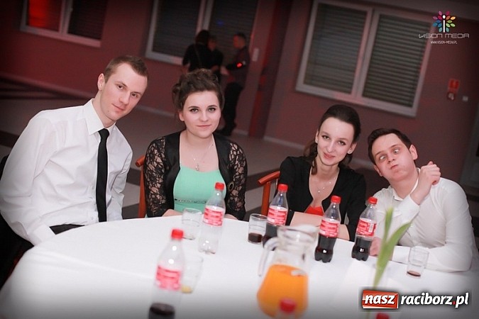 Zdjęcie w galerii na portalu naszraciborz.pl: Studniówka II LO raz jeszcze... wiadomości z regionu