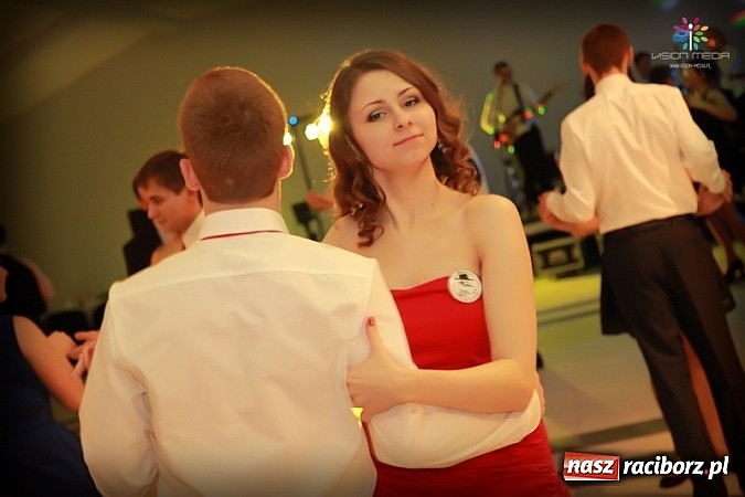 Zdjęcie w galerii na portalu naszraciborz.pl: Studniówka II LO raz jeszcze... wiadomości z regionu